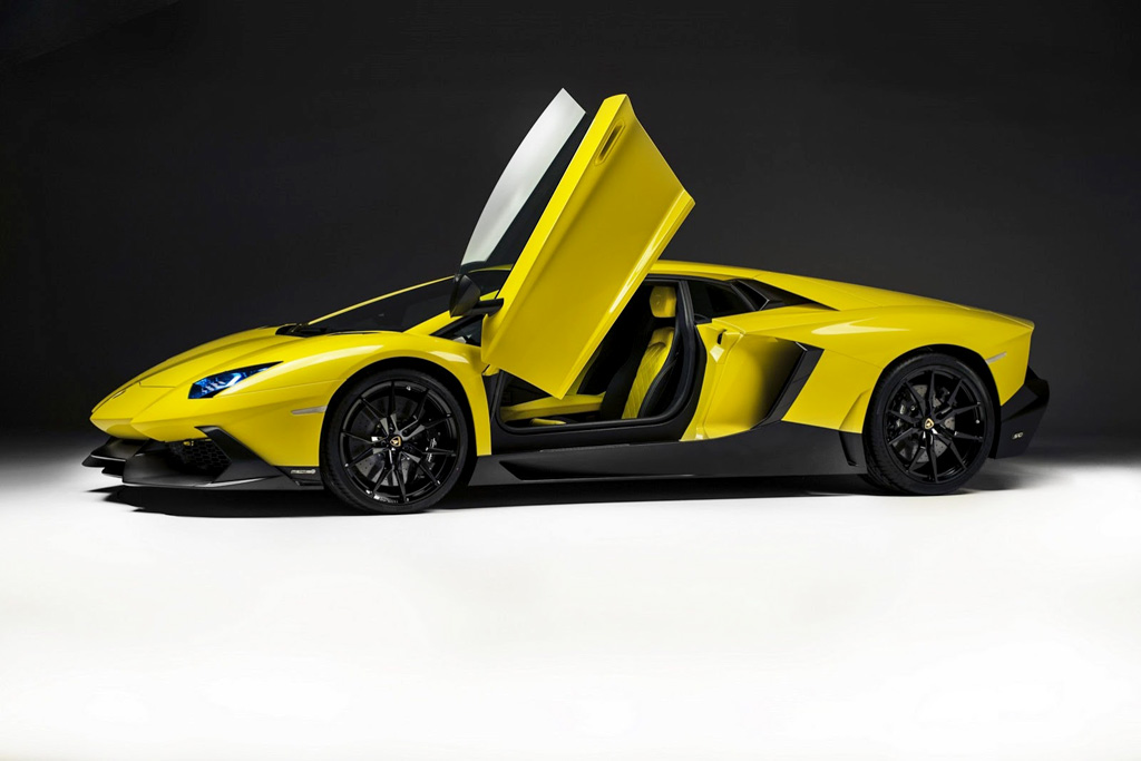 Lamborghini-Aventador-LP720-4-50th-Anniversario www.autosvit.net 2